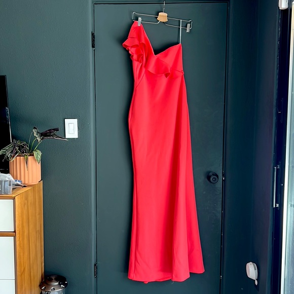 Black Halo EVE Bright Coral Formal Gown NWT - Picture 2 of 6